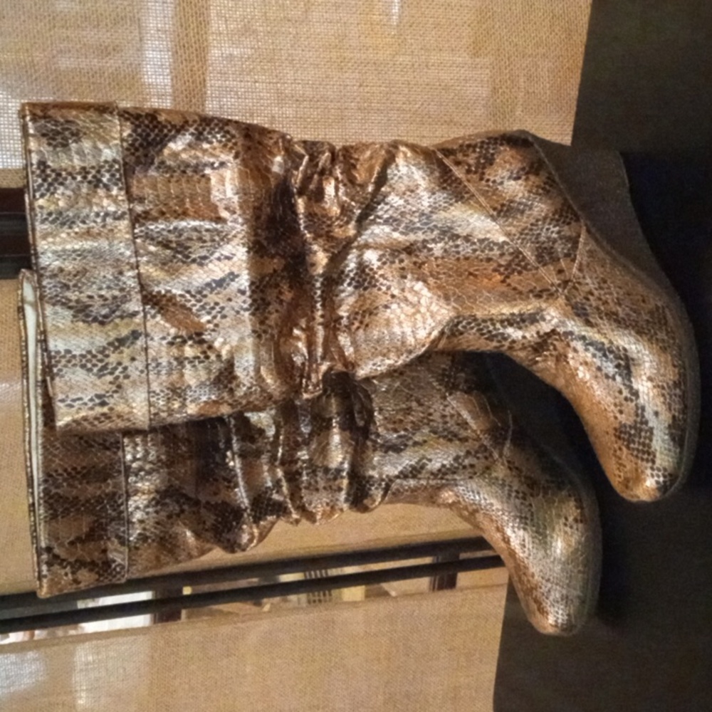 Women's boots
